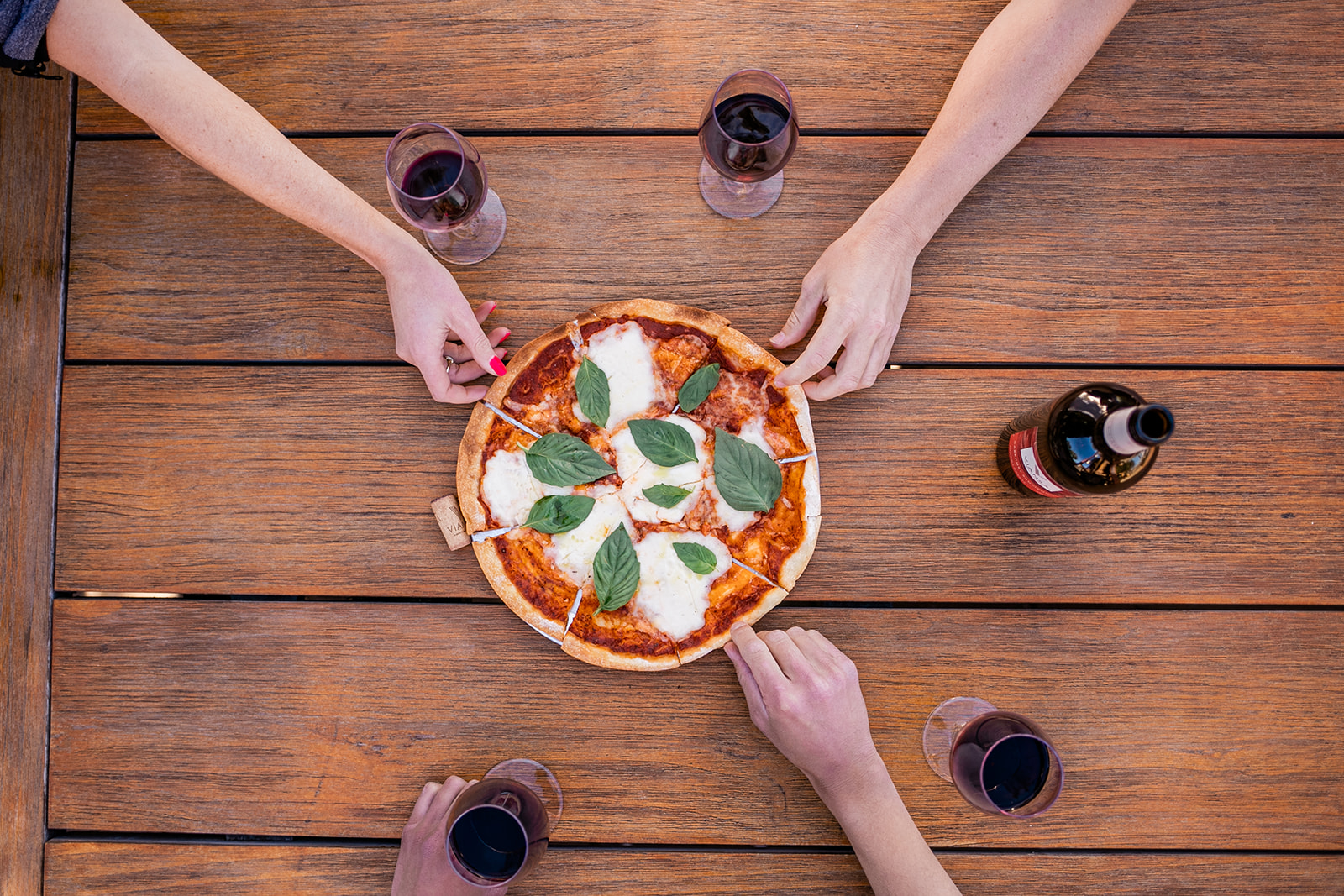 Wood-fired pizza at Viansa